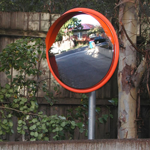 Safety convex UNBREAKABLE mirror 80cm/800mm/32inch road traffic parking  driving blind-spot : : Industrial & Scientific